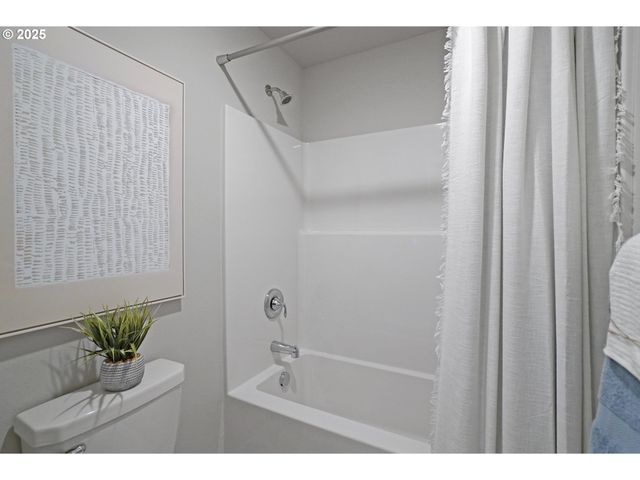 33362 Sw Rokin Way, Scappoose, OR 97056