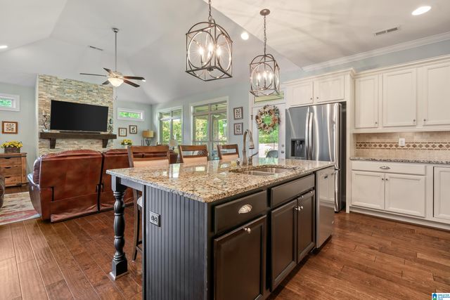 533 KIRKWALL CIRCLE, Pelham, AL 35124