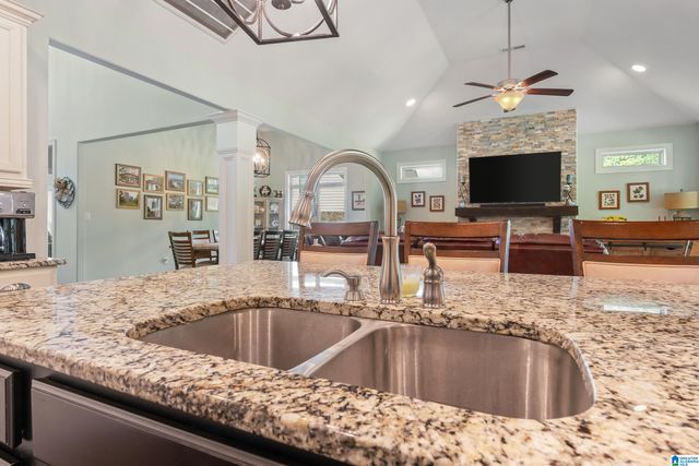 533 KIRKWALL CIRCLE, Pelham, AL 35124