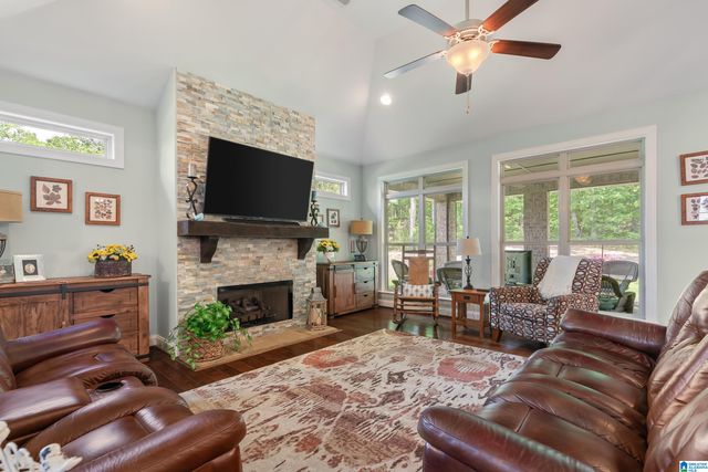 533 KIRKWALL CIRCLE, Pelham, AL 35124