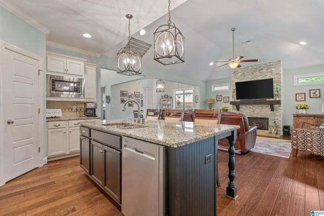 533 KIRKWALL CIRCLE, Pelham, AL 35124