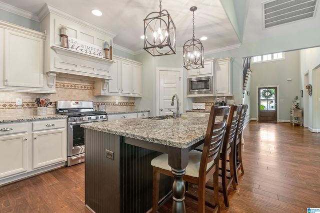 533 KIRKWALL CIRCLE, Pelham, AL 35124