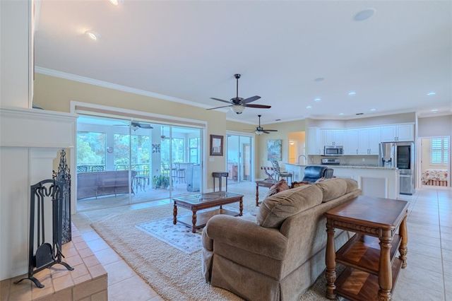 6012 HAMMOCK HILL AVENUE, Lithia, FL 33547