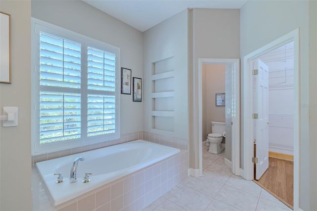 6012 HAMMOCK HILL AVENUE, Lithia, FL 33547