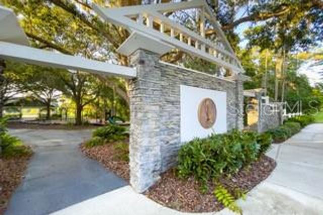 6012 HAMMOCK HILL AVENUE, Lithia, FL 33547