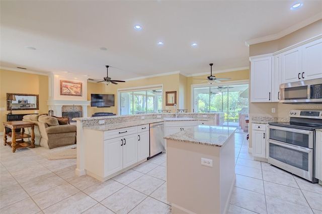 6012 HAMMOCK HILL AVENUE, Lithia, FL 33547