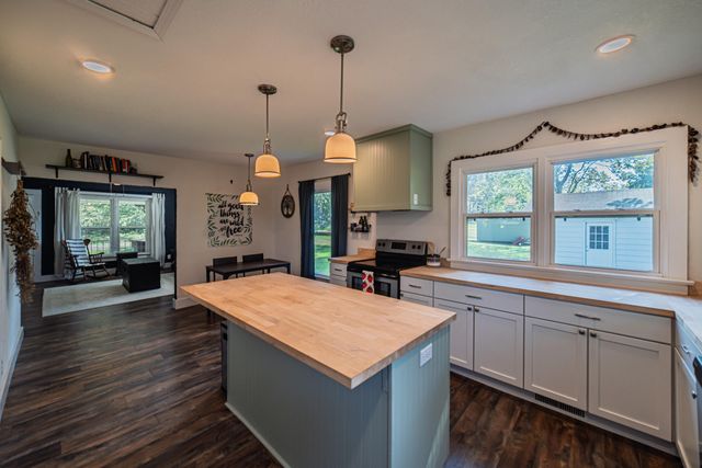 7870 Woodville Road, West Paducah, KY 42086
