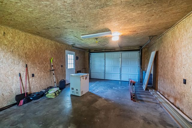 7870 Woodville Road, West Paducah, KY 42086