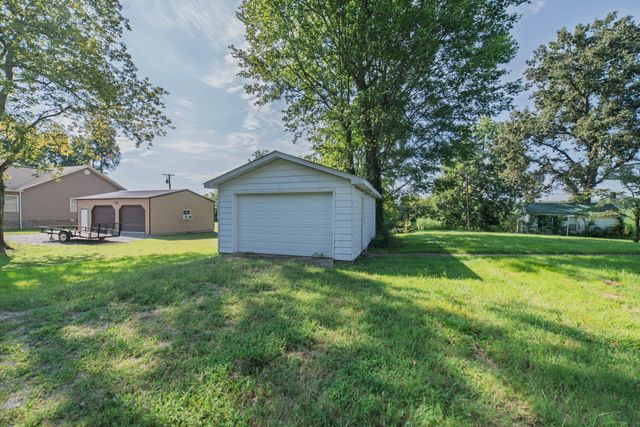 7870 Woodville Road, West Paducah, KY 42086