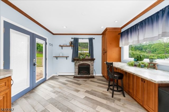 650 Woodglen Rd, Lebanon Twp., NJ 08826