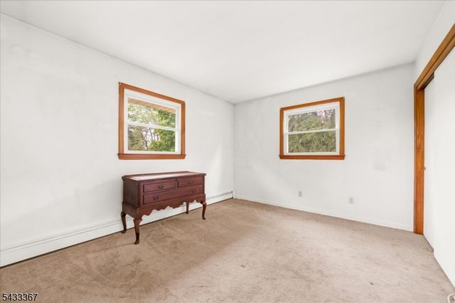 650 Woodglen Rd, Lebanon Twp., NJ 08826