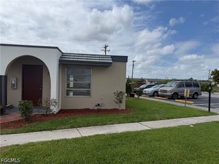 1131 S Loop BLVD, Lehigh Acres, FL 33936