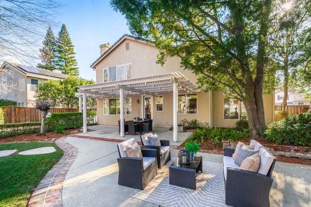 5027 Castle Combes Ct, Granite Bay, CA 95746