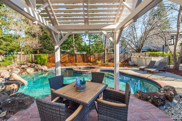 5027 Castle Combes Ct, Granite Bay, CA 95746