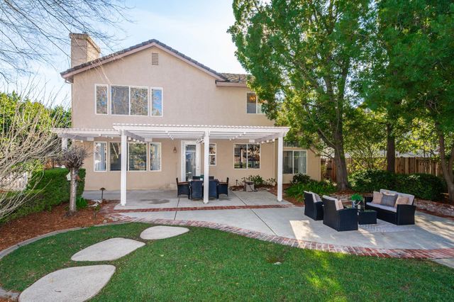 5027 Castle Combes Ct, Granite Bay, CA 95746