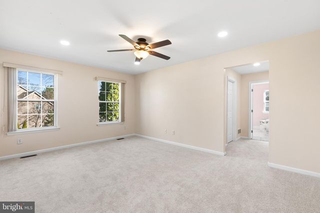 6 SUNSET HOLLOW RD, West Chester, PA 19380