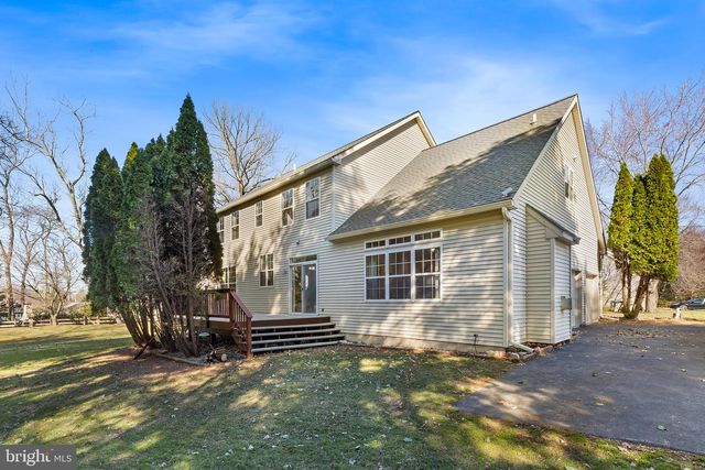 6 SUNSET HOLLOW RD, West Chester, PA 19380