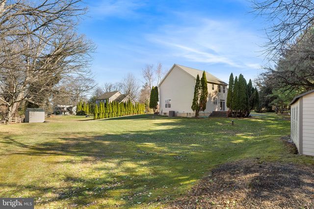 6 SUNSET HOLLOW RD, West Chester, PA 19380