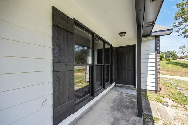 108 Lee Road 0810, Phenix City, AL 36870