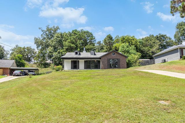 108 Lee Road 0810, Phenix City, AL 36870