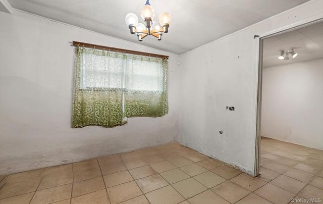 902 Old Medford Avenue, Medford, NY 11763