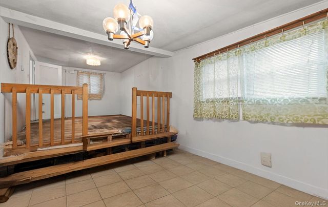 902 Old Medford Avenue, Medford, NY 11763