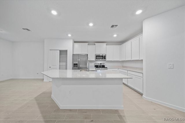 19735 SW 77th Loop, Dunnellon, FL 34432