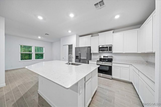 19735 SW 77th Loop, Dunnellon, FL 34432