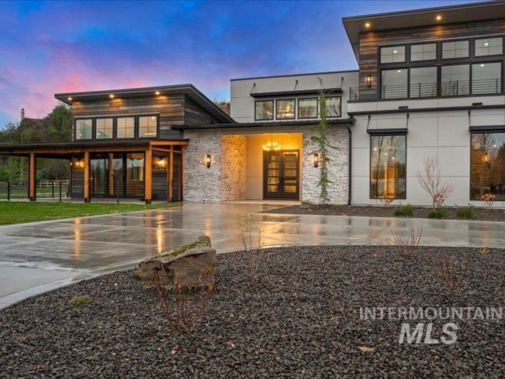 791&780 E Clear Creek Dr., Meridian, ID 83646