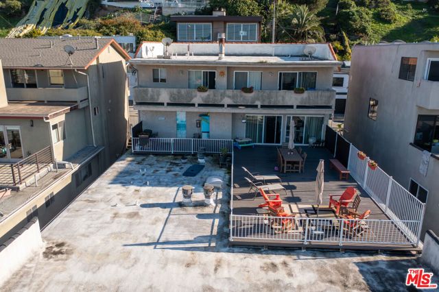 363 Pershing Drive, Los Angeles, CA 90293