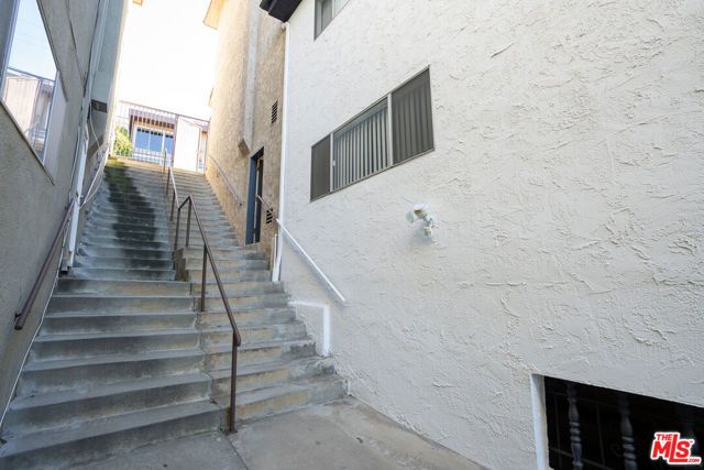 363 Pershing Drive, Los Angeles, CA 90293
