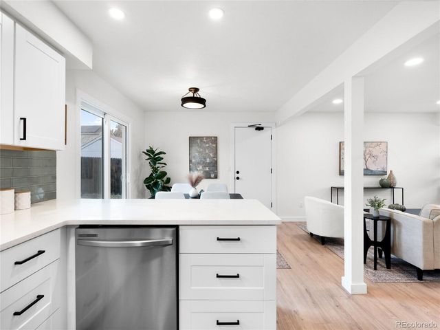 17474 E Chenango Dr, Aurora, CO 80015