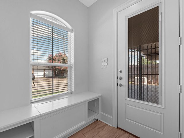 2329 Willowby Drive, Houston, TX 77008