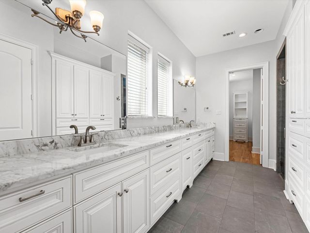 2329 Willowby Drive, Houston, TX 77008