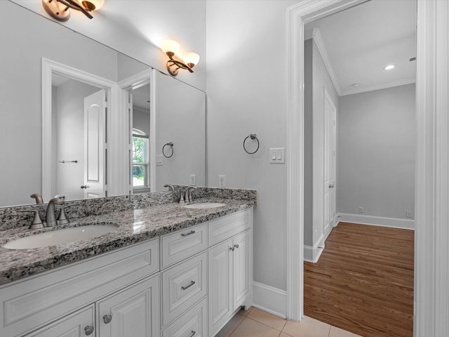 2329 Willowby Drive, Houston, TX 77008