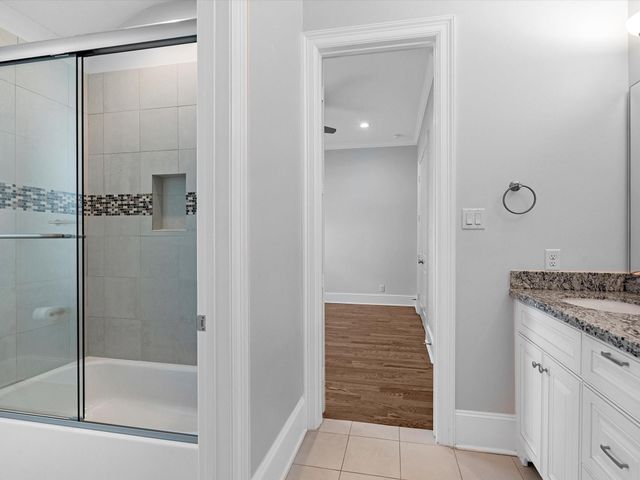 2329 Willowby Drive, Houston, TX 77008