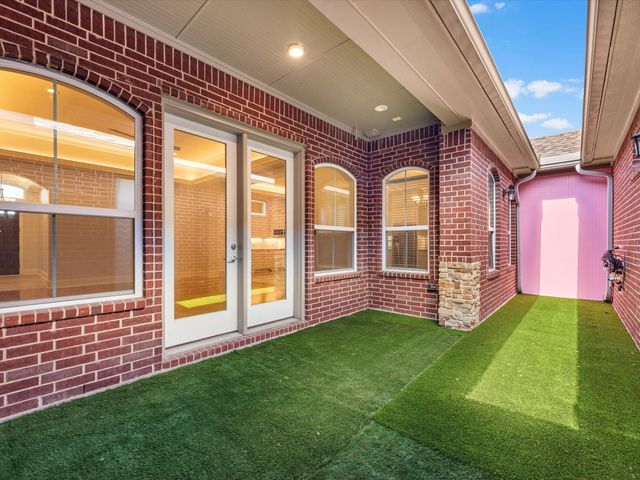 2329 Willowby Drive, Houston, TX 77008