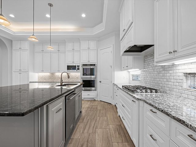 2329 Willowby Drive, Houston, TX 77008