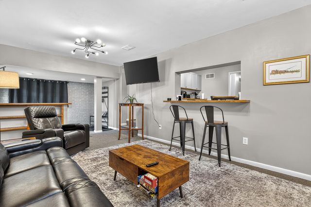 1321 First Ave, Middletown, OH 45044