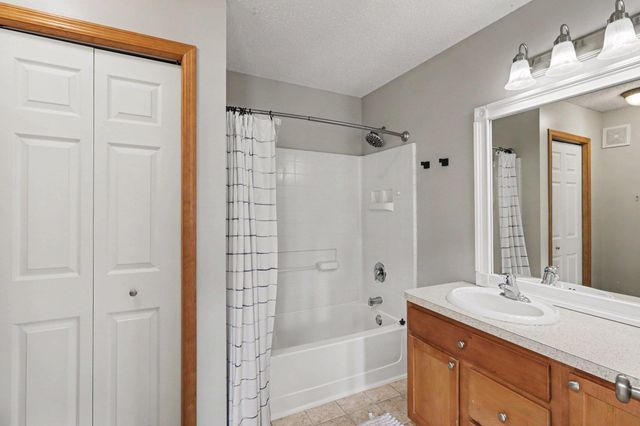4920 149th Street N 3, Hugo, MN 55038