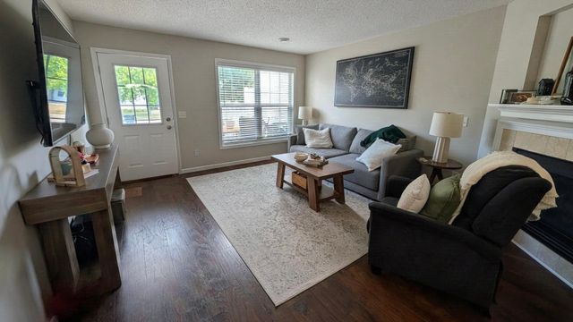 4920 149th Street N 3, Hugo, MN 55038