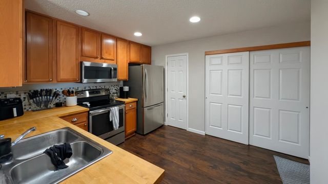 4920 149th Street N 3, Hugo, MN 55038