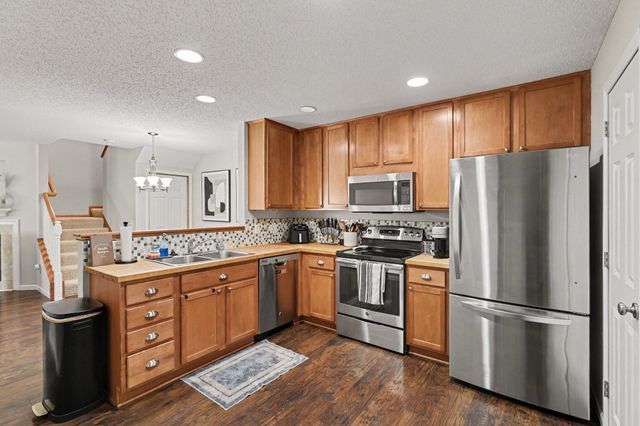 4920 149th Street N 3, Hugo, MN 55038