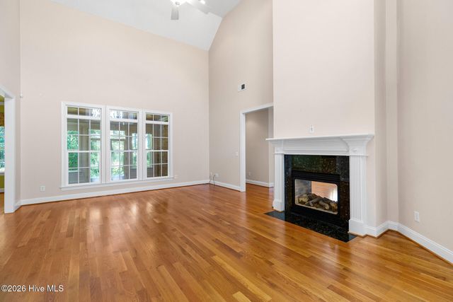 2104 Bay Colony Lane, Wilmington, NC 28405