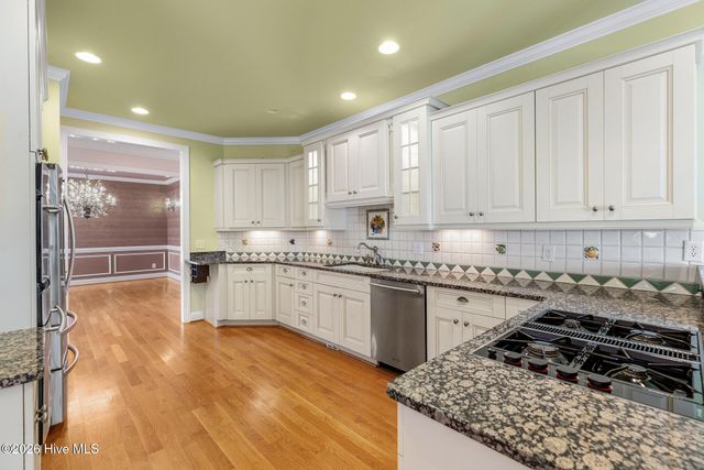 2104 Bay Colony Lane, Wilmington, NC 28405