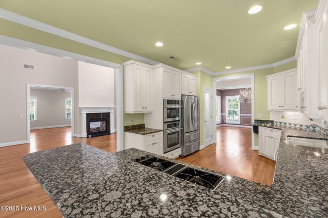 2104 Bay Colony Lane, Wilmington, NC 28405
