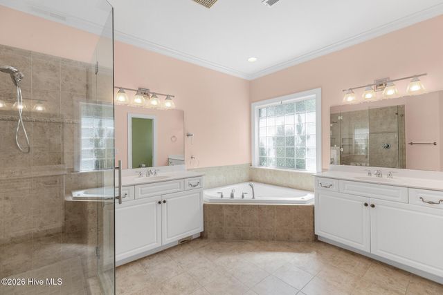 2104 Bay Colony Lane, Wilmington, NC 28405