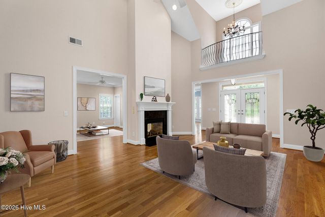 2104 Bay Colony Lane, Wilmington, NC 28405