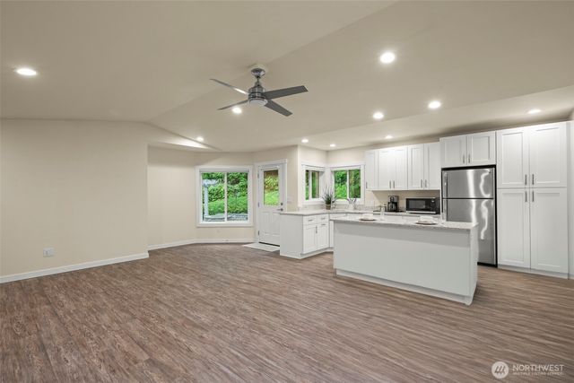 28551 NE 63rd Way, Carnation, WA 98014