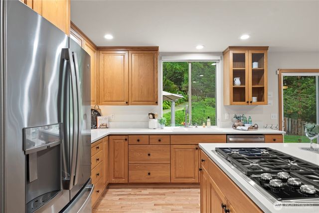 28551 NE 63rd Way, Carnation, WA 98014